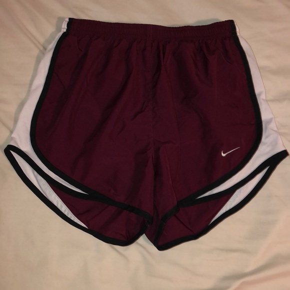Four pair Nike dri-fit shorts size small - Picture 3 of 5